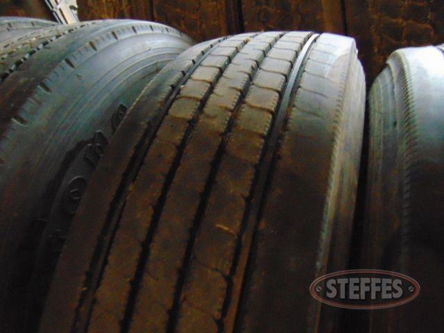 (4) 255-70R22.5 truck tires,_2.jpg